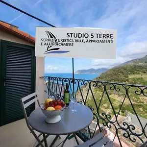 Ca De Marge Corniglia